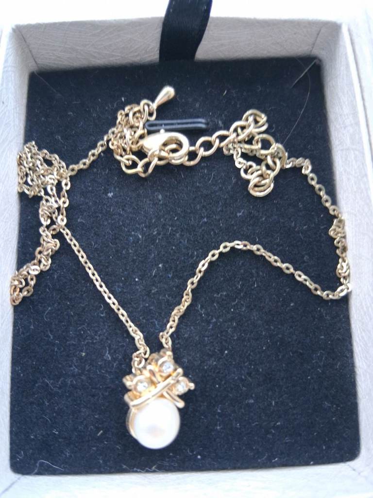 Laurence Tissier Pearl necklace