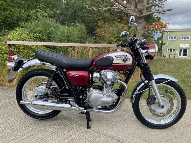 KAWASAKI W800, 2015, VERY CLEAN EXAMPLE OF THE MODERN CLASSIC ++ RESERVED ++