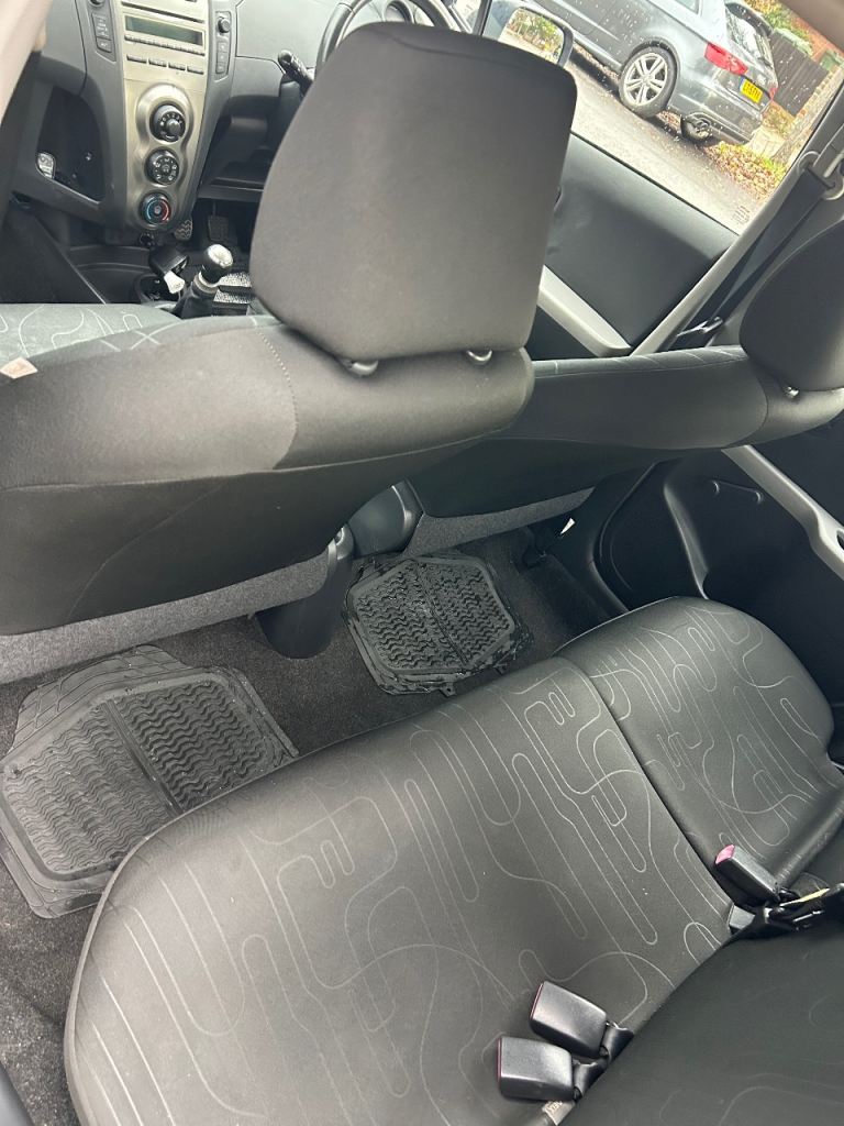 Toyota, YARIS, Hatchback, 2009, Manual, 998 (cc), 5 doors