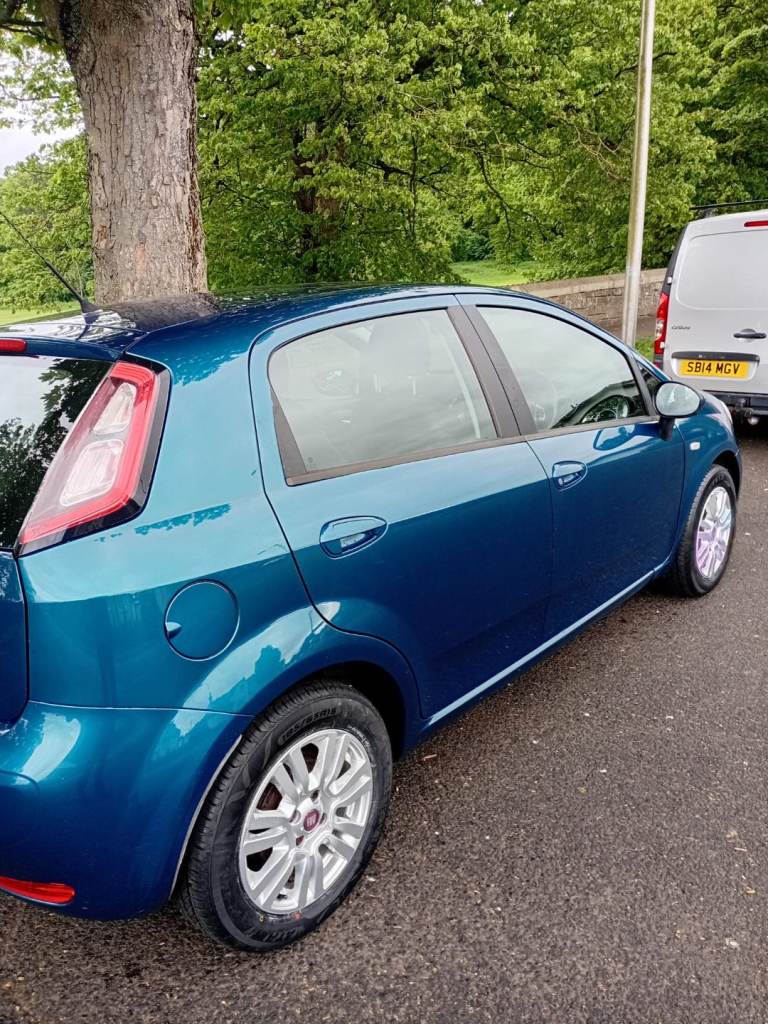 Fiat, PUNTO, Hatchback, 2012, Manual, 1368 (cc), 5 doors
