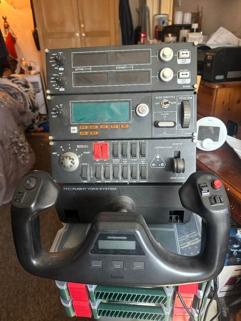 Flight Simulator Controls  Inc Instruments, Yoke &Thrustmaster Rudder Pedals