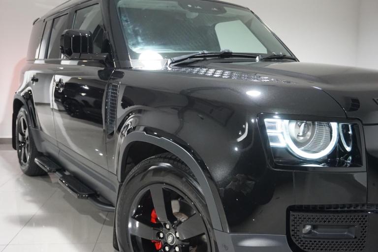 2023 Land Rover Defender 110 3.0 D250 MHEV HSE Hard Top SUV Auto 4WD MWB Euro 6 (s/s) 5dr PANEL V...