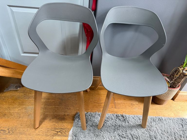 Dining chairs 