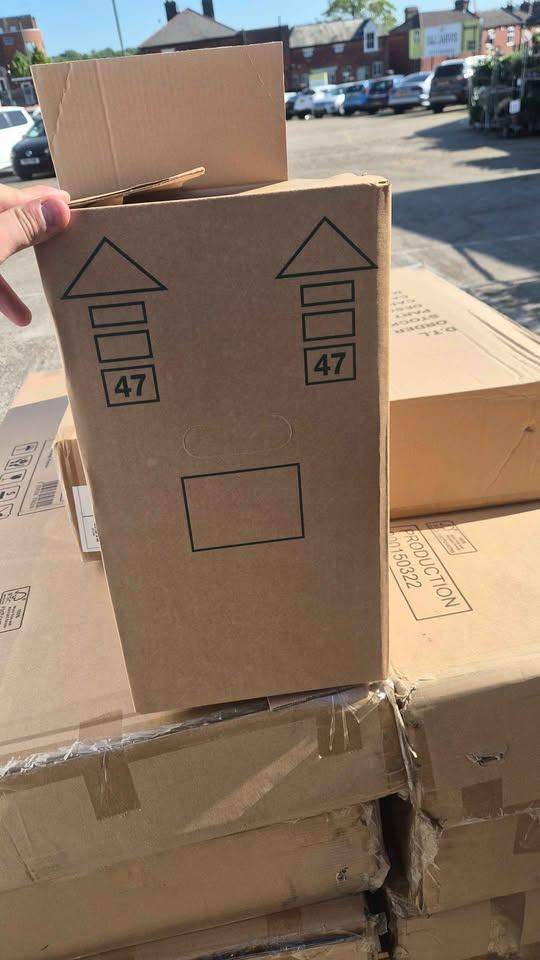 CARDBOARD BOXES CHEAP (BUNCHES OF 20)