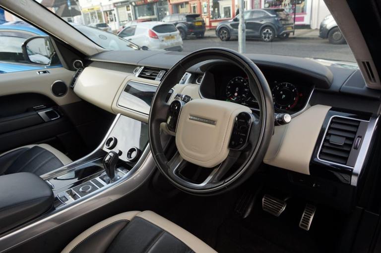 2018 Land Rover Range Rover Sport 3.0 SD V6 Autobiography Dynamic Auto 4WD Euro 6 (s/s) 5dr ESTAT...