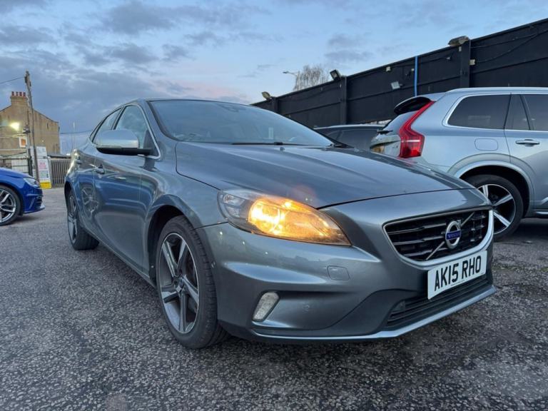 2015 Volvo V40 2.0 D4 R-Design Euro 6 (s/s) 5dr Hatchback Diesel Manual