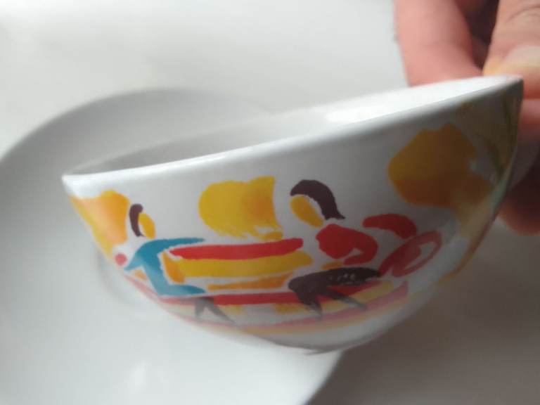 Cups & saucers new, unused packaged (4 of each) £2 for the lot 