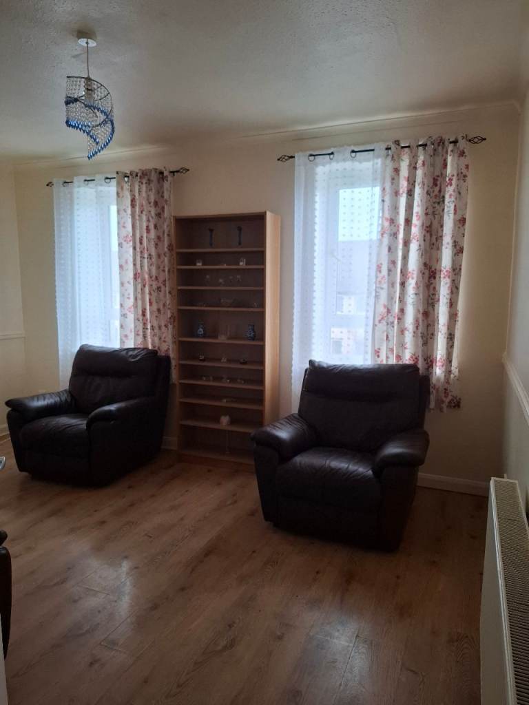 Flat 2 bedrooms 