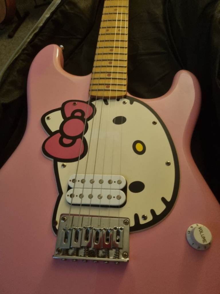 Unaltered 1st edition Hello kitty Squire Stratocaster 