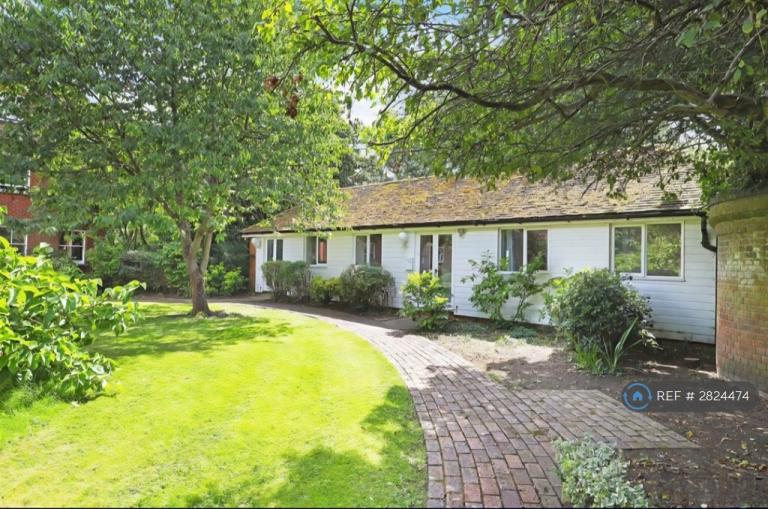 1 bedroom house in Levels Green, Bishop's Stortford, CM23 (1 bed) (#2824474)