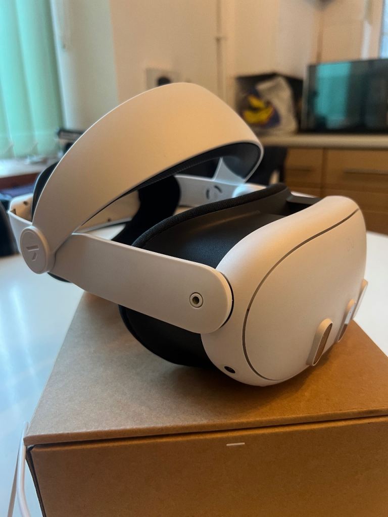 Meta quest 3 VR Headset 