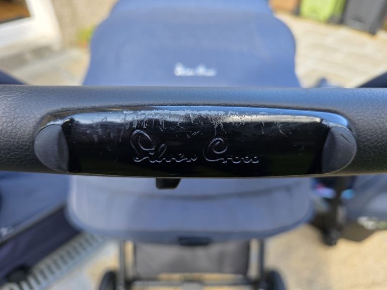 Silver Cross Reef pram/travel system