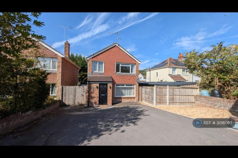 3 bedroom house in Glencarron Way, Southampton, SO16 (3 bed) (#3016087)