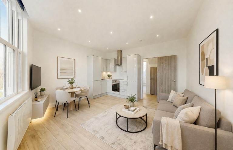 Spacious one bedroom unfurnished flat to rent ideal for Single & Couple call now