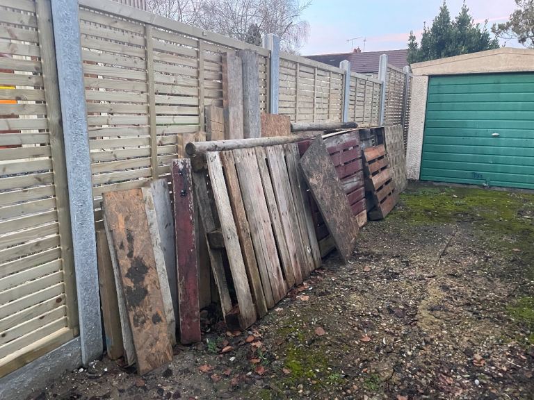 Free timber wood and pallets available 