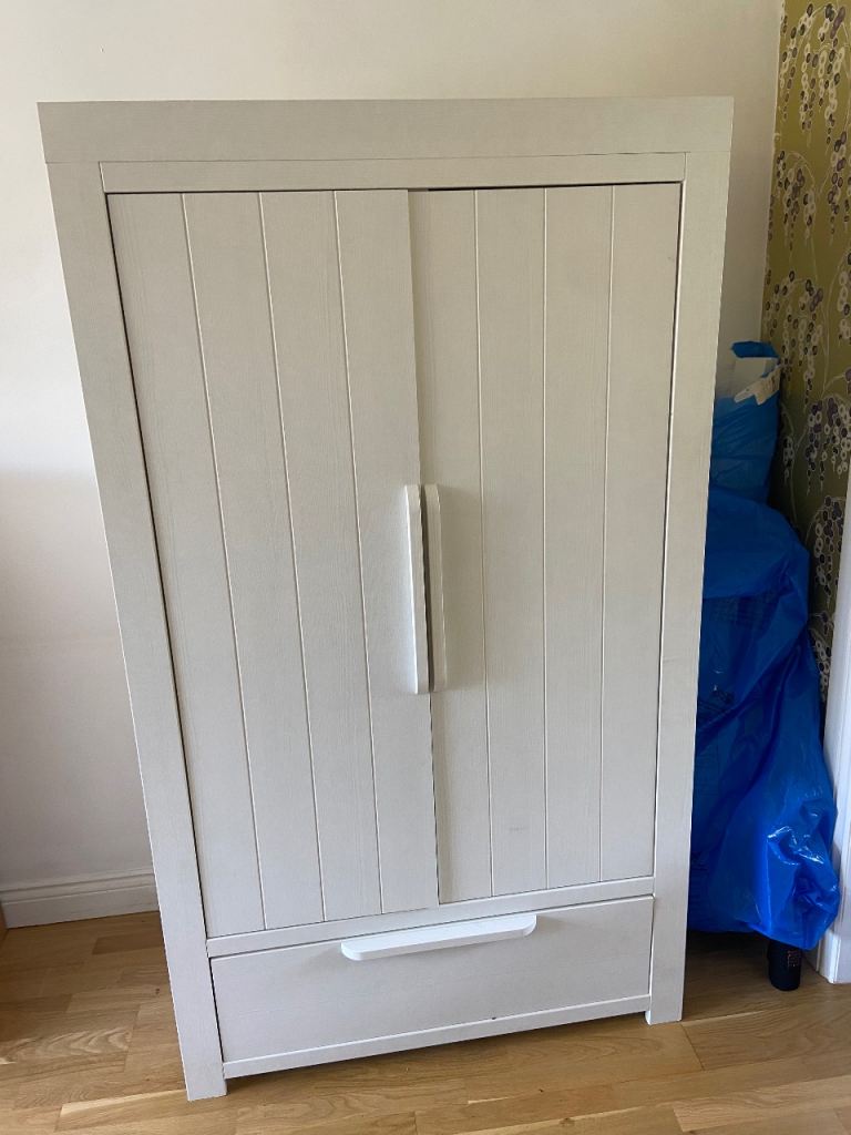 Mamas and Papas Franklin Nursery Wardrobe – Good Condition