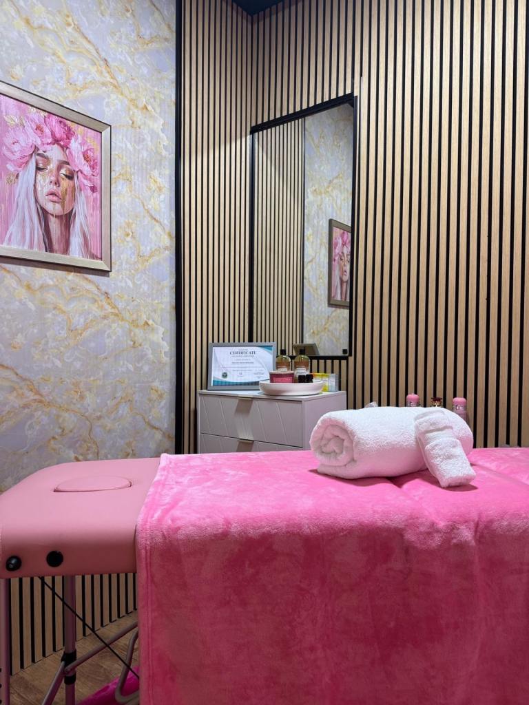✨ Professional Massage Therapy – Swedish • Aromatherapy • Candle Massage ✨