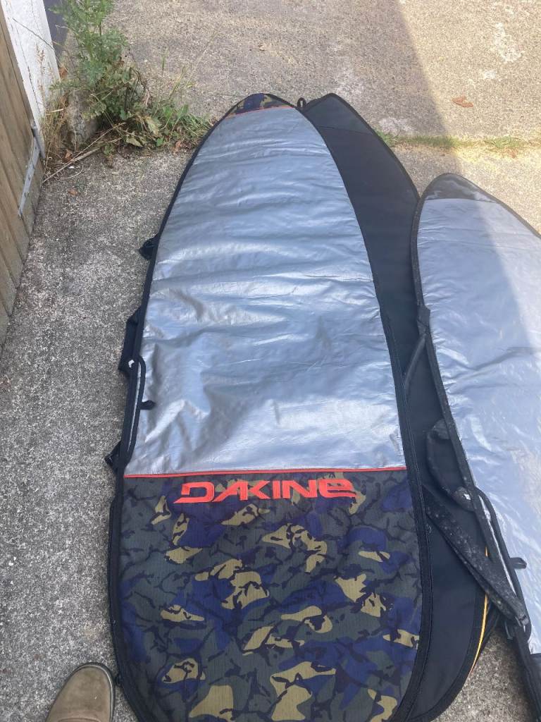 Dakine Surfboard Bag – 6'0" Thruster, Excellent condition