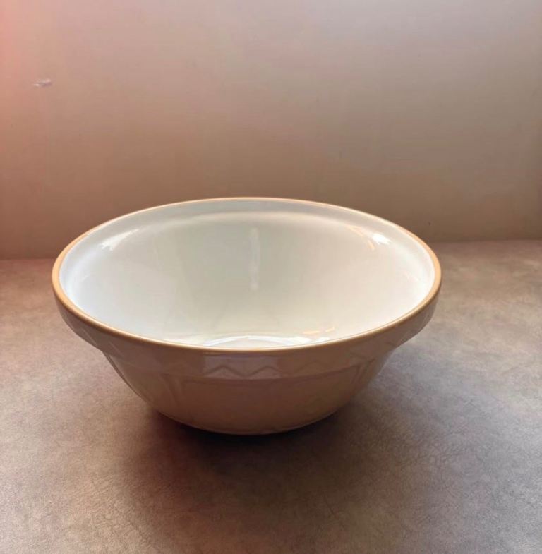 Mason Cash & Co Ltd Mixing Bowl - Beige, Good Condition