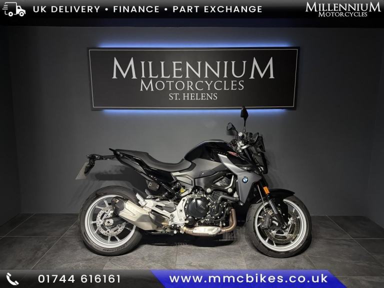 2023 BMW F900 R NAKED BIKE WITH FULL SERVICE HISTORY