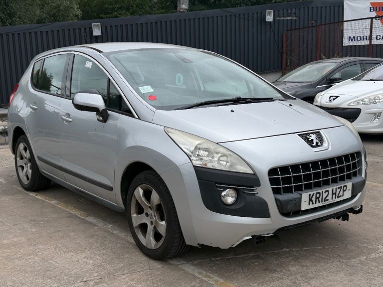 Peugeot, 3008, Hatchback, 2012, Manual, 1560 (cc), 5 doors