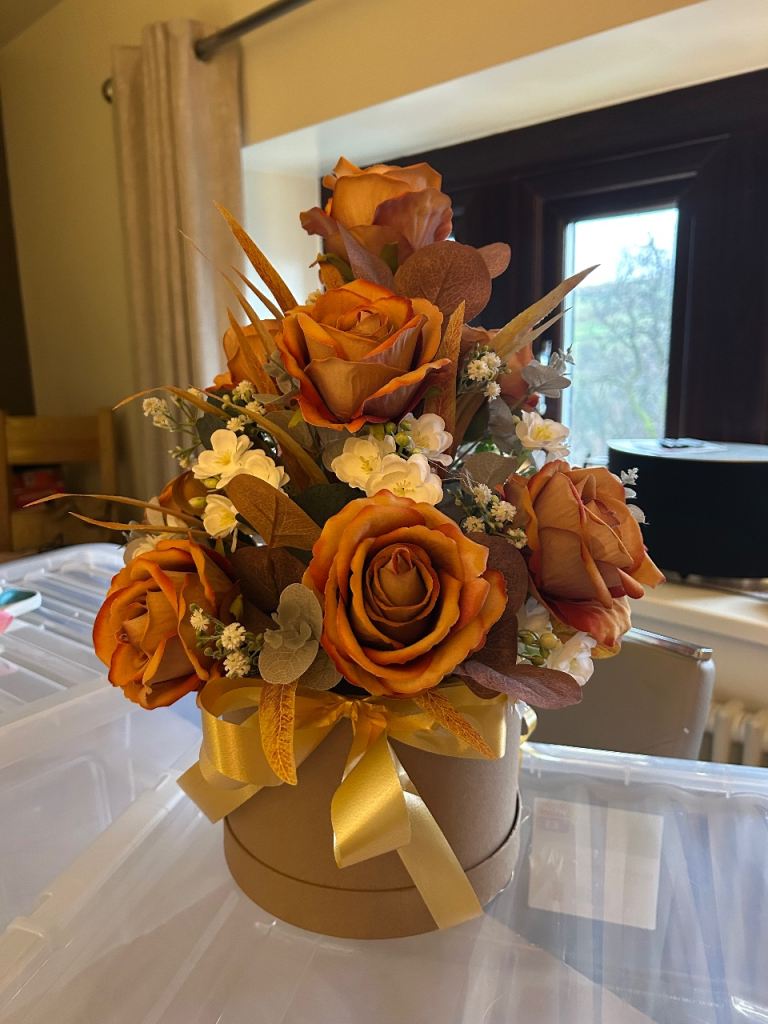 Artificial Flower Hat box 