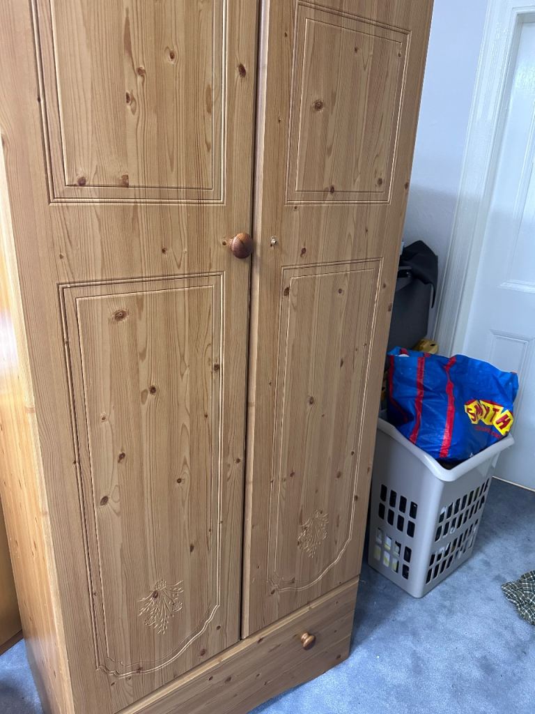 Free wardrobe