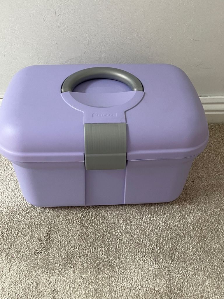 Baby changing organiser box