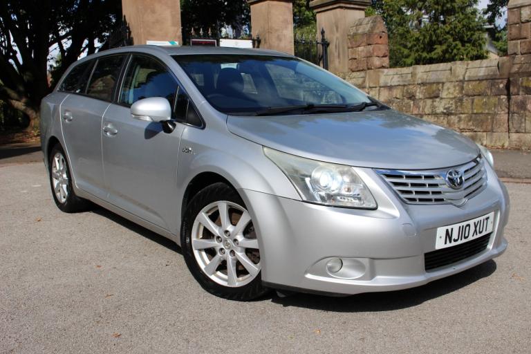 TOYOTA AVENSIS 2.2 D-CAT TR 2010