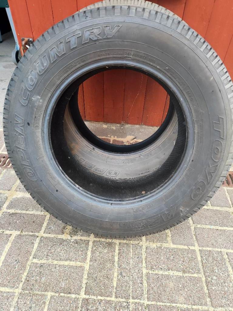 Van 4x4 tyres toyo Open Country  245/65R17 112S - Good Tread