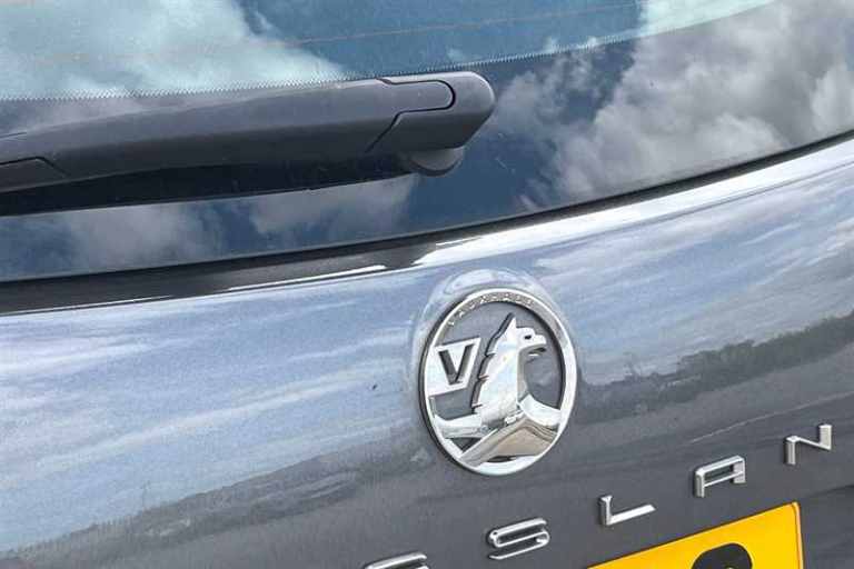 2022 Vauxhall Crossland 1.2 Turbo Design SUV 5dr Petrol Manual Euro 6 (s/s) (110 ps) SUV Petrol M...