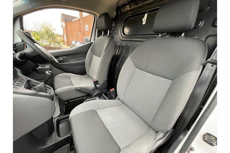 2013 Nissan NV200 1.5 dCi 89 SE Van CAR DERIVED VAN DIESEL Manual