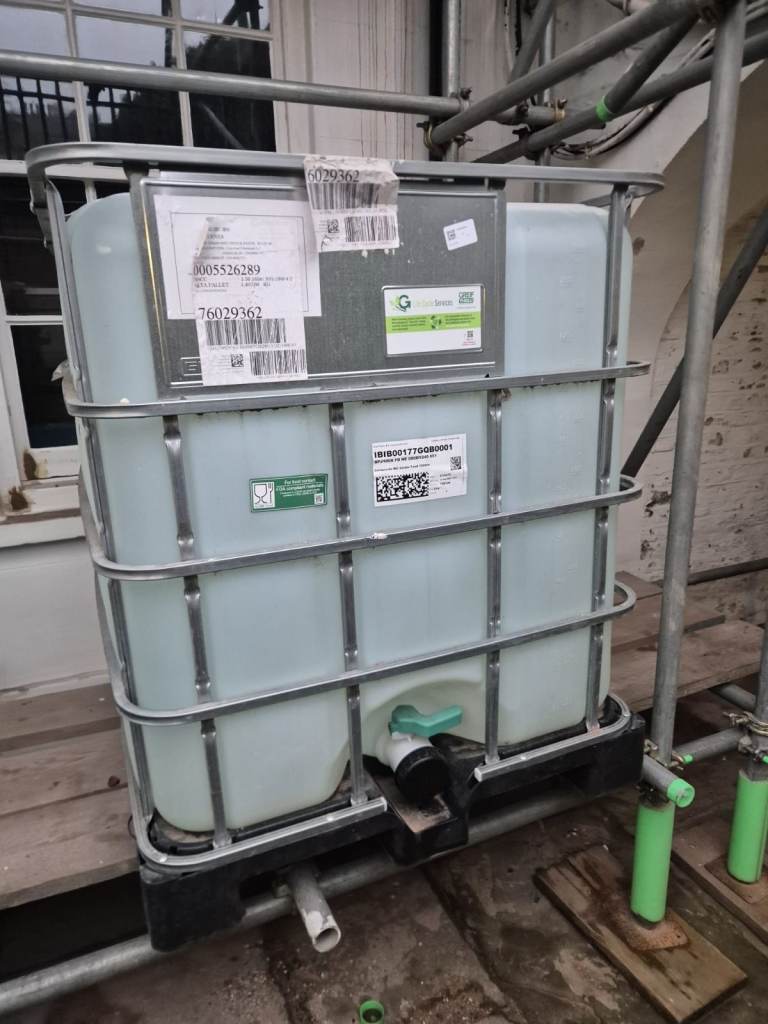 IBC 1000 litre storage container tank - Clean x 36 available