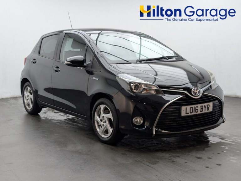 2016 Toyota Yaris 1.5 VVT-h Icon Hatchback 5dr Petrol Hybrid E-CVT Euro 6 (101 ps) REVERSING  HAT...