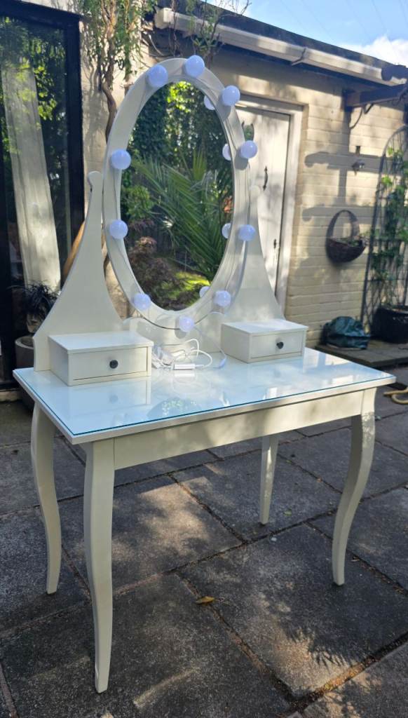 Ikea-hemnes-dressing-table - Gumtree
