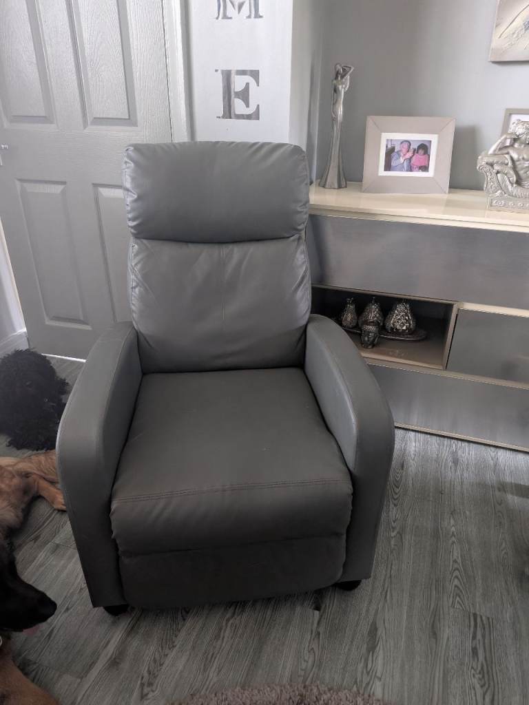 Comfortable Grey Recliner Armchair – Good Condition