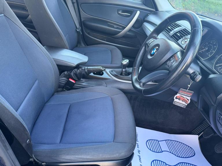BMW 1 SERIES 2.0 118d SE Euro 5 (s/s) 5dr 2011