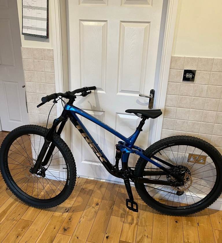 Trek Fuel EX8 - Barely used 