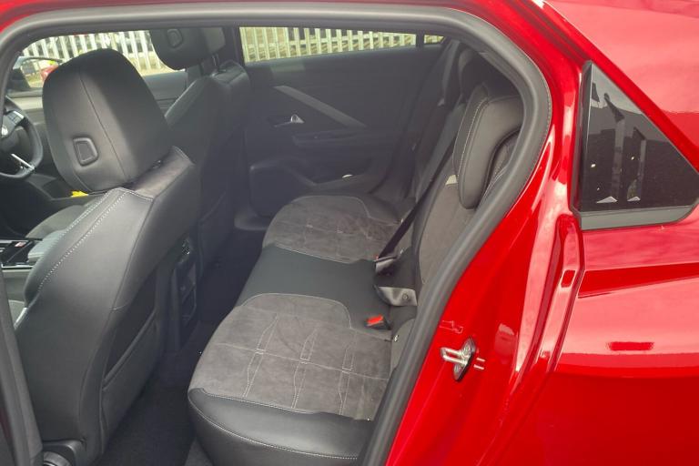  Vauxhall Astra 1.2 Turbo Ultimate Hatchback 5dr Petrol Auto Euro 6 s/s 130 Ps