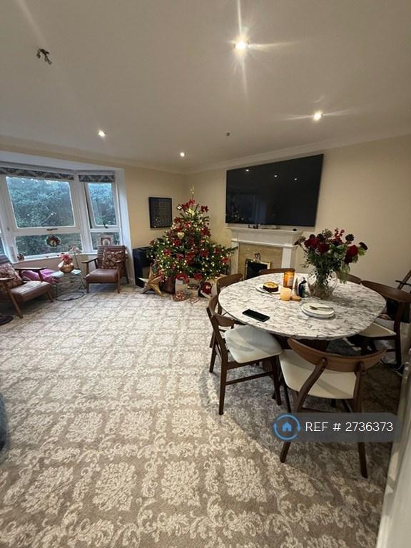 2 bedroom flat in Cloister Garth, Newcastle Upon Tyne, NE7 (2 bed) (#2736373)