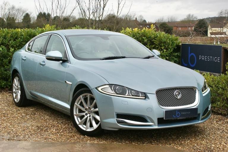 2011 Jaguar XF 2.2d Premium Luxury Saloon 4dr Diesel Auto Euro 5 (s/s) (190 ps) Saloon Diesel Aut...