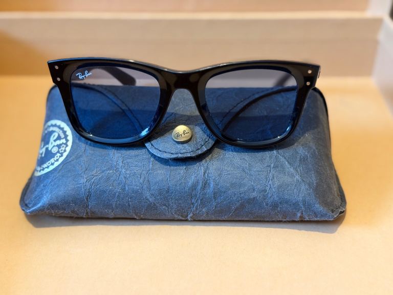 Rayban wayfarer reverse sunglasses 