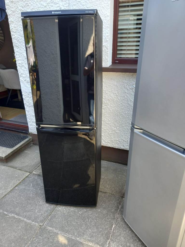 Black hotpoint fridge freezer   Fully reconditioned   Fully warranted   £180