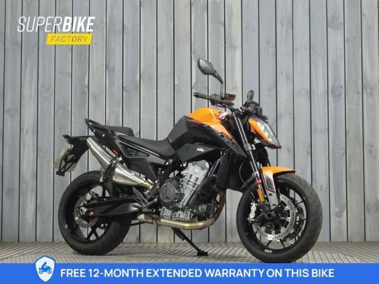 2022 71 KTM 890 DUKE