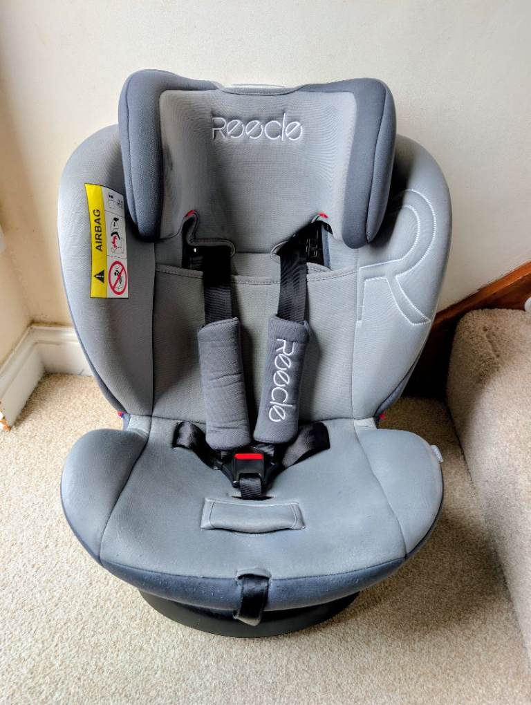 The Reecle 360 Swivel ISOFIX Car Seat in Grey