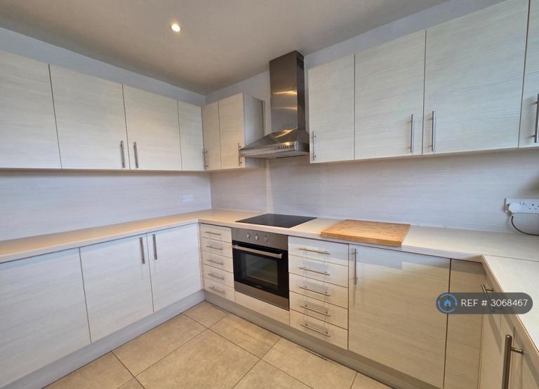 3 bedroom flat in Nash House, London, SW1V (3 bed) (#3068467)