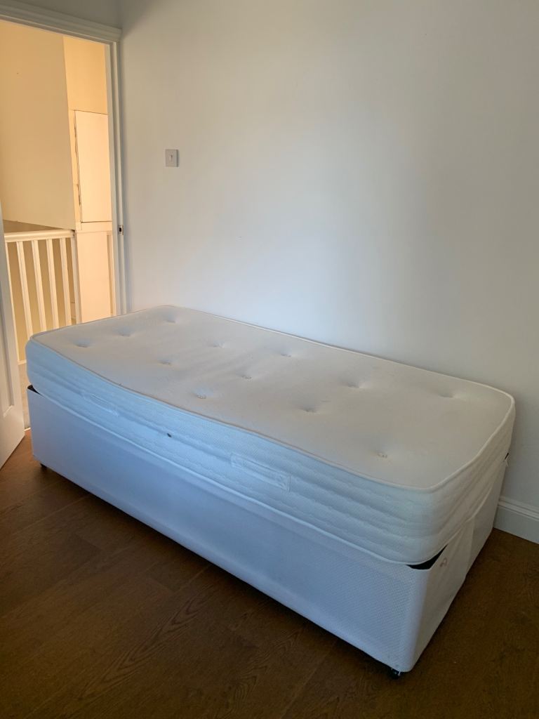 Good Condition White Single Bed with Mattress