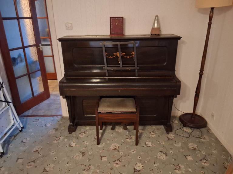 Free Piano