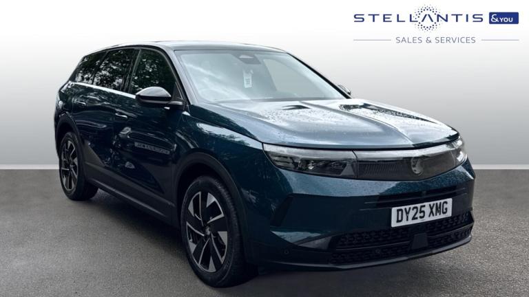 2025 Vauxhall Grandland 1.2 Ultimate SUV 5dr Petrol Hybrid e-DCT Euro 6 (s/s) (136 ps) SUV Hybrid...