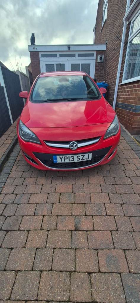 Vauxhall, ASTRA, Hatchback, 2013, Manual, 1956 (cc), 5 doors